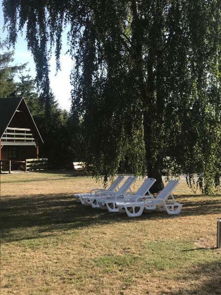 Hotel Osrodek Wypoczynkowy Oaza Wągrowiec Exterior foto
